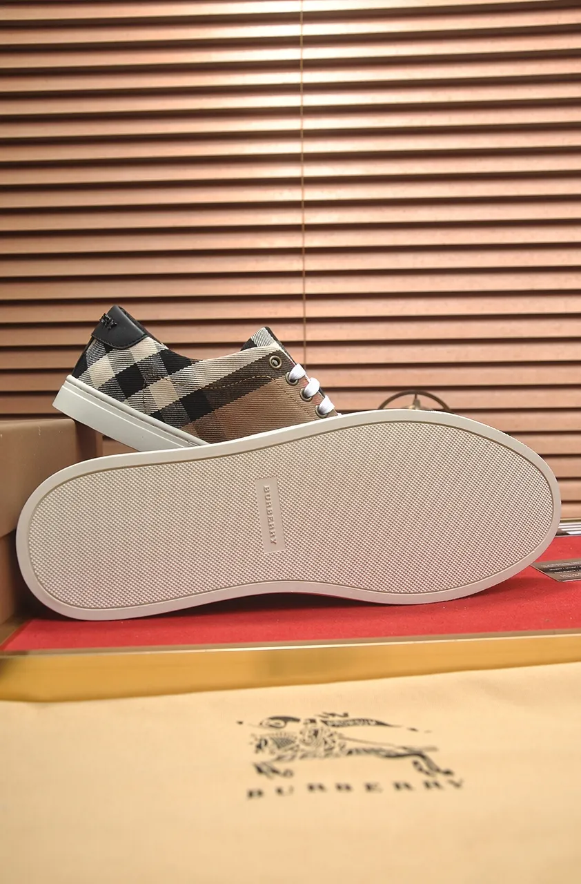 Men's shoes💰480💶[Burberry] (cowhide lining) classic low-top sneakers｜Imported cowhide with classic plaid fabric｜Cow leather lining｜Original outsole｜Fine workmanship and comfortable to wear Size: 38-44 (customized at 45)